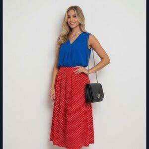 Anyally Sleeveless V Neck Top